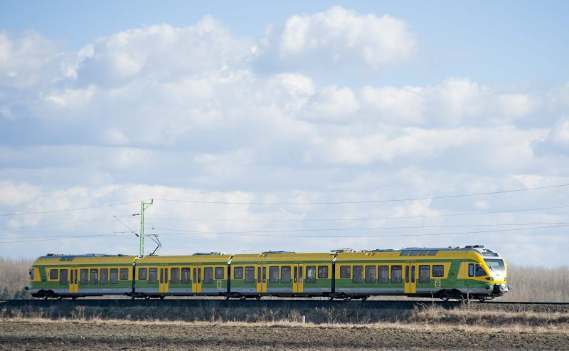 Tovább villamosítja vonalait a Gysev